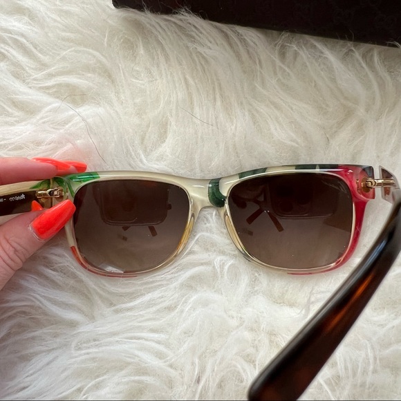 Floral Gucci Sunglasses EUC - Picture 4 of 9